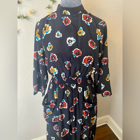 Roolee Women's Floral Dress with Elastic Waist Band and Front Pockets Size M - Picture 4 of 6